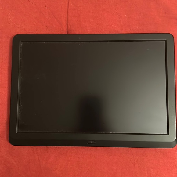 Digital photo frame - Picture 1 of 2